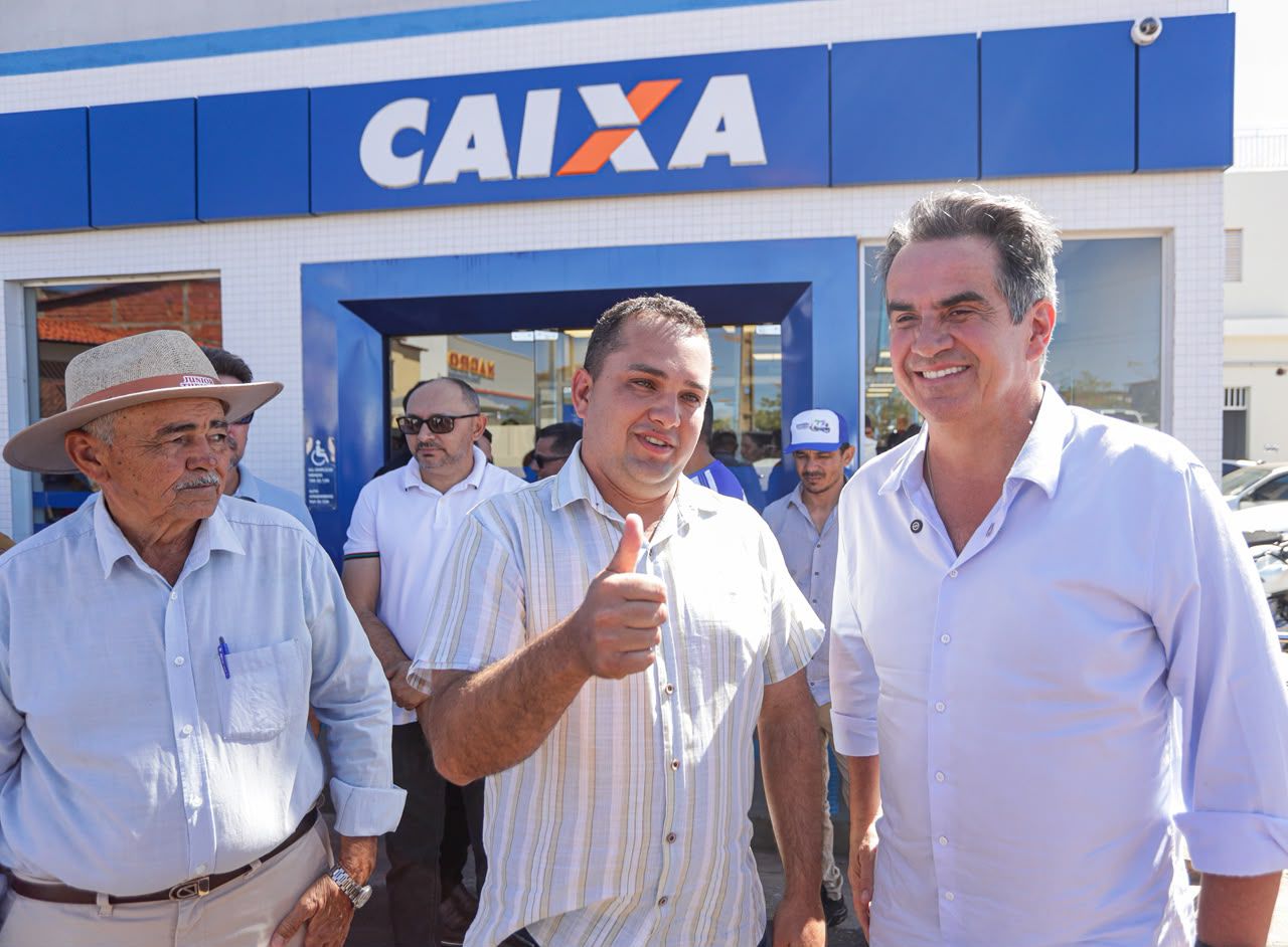 Prefeito agradece a Ciro Nogueira por agência da Caixa, que atende toda uma região